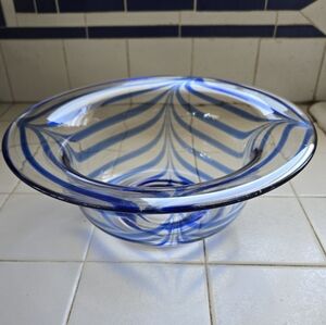 Vintage Blown Glass Bow From Metropilitan Museum Of Art